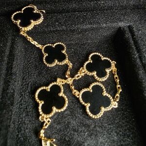 Alhambra Gold and Black Clover Bracelet
